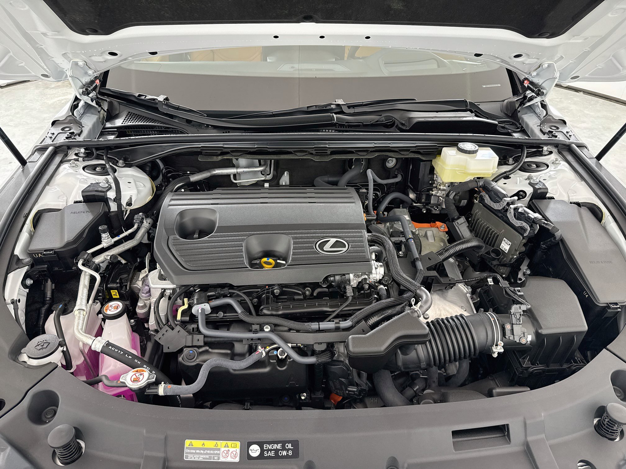 New 2026 Lexus ES 350h w/ Cold Area Package FWD image 29