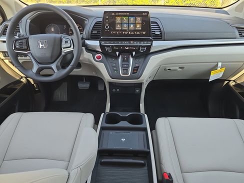 New 2026 Honda Odyssey EX-L image 11