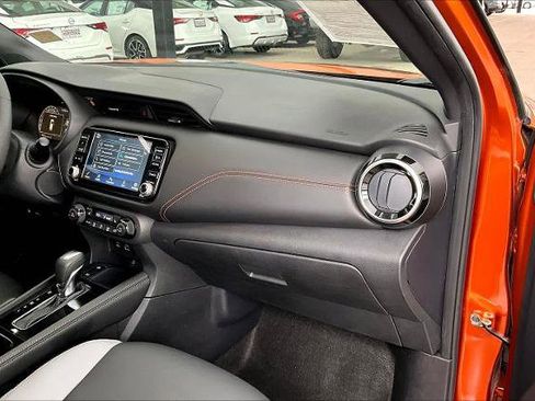Certified 2024 Nissan Kicks SR w/ SR Premium Package image 17