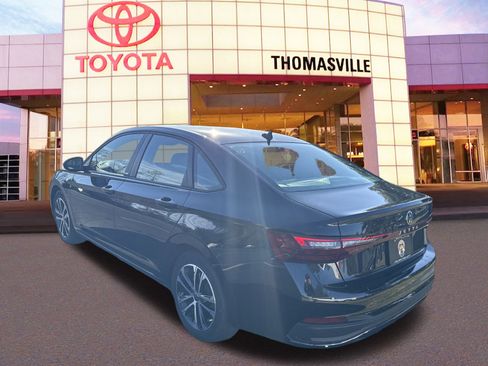 Used 2025 Volkswagen Jetta Sport image 7