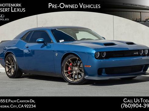 Used 2023 Dodge Challenger SRT Hellcat image 1