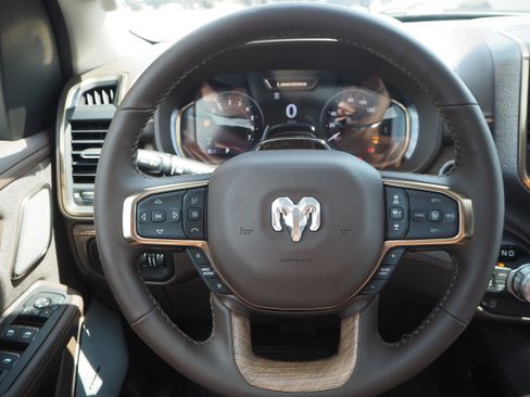 New 2025 RAM 1500 Limited image 32