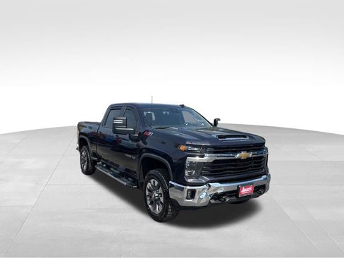 Used 2024 Chevrolet Silverado 2500 LT w/ All Star Edition AWD/4WD image 3