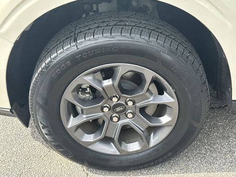 Used 2024 Ford Maverick XLT FWD image 11