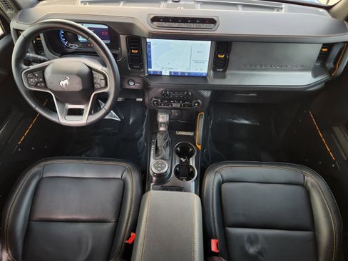 Used 2024 Ford Bronco Badlands AWD/4WD image 21
