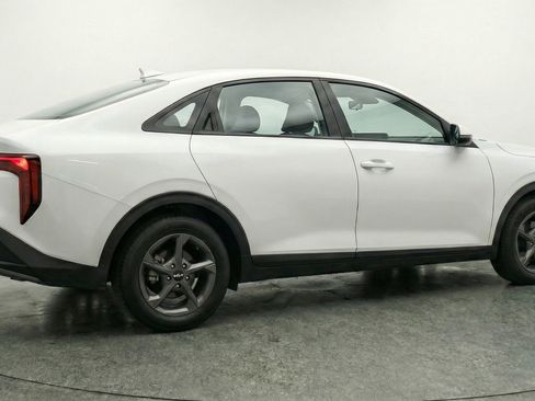 Used 2025 Kia K4 FWD image 9