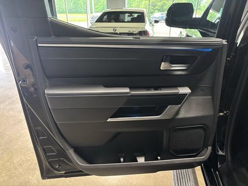 Used 2024 Toyota Tundra Platinum AWD/4WD image 16