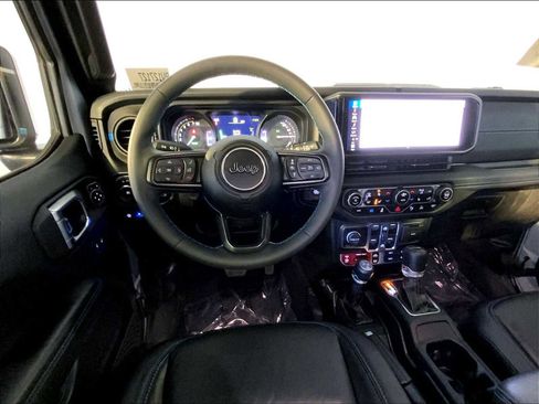 Used 2024 Jeep Wrangler Unlimited Rubicon 4xe AWD/4WD image 13