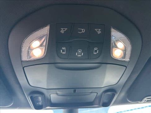 Used 2026 Chrysler Pacifica Select FWD image 28