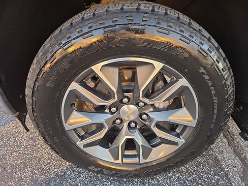 Certified 2023 Chevrolet Silverado 1500 LT image 32