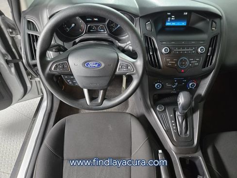 Used 2018 Ford Focus SE FWD image 14