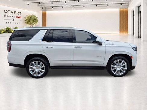 Used 2023 Chevrolet Tahoe High Country w/ Advanced Technology Package AWD/4WD image 16