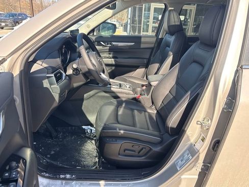 New 2025 MAZDA CX-5 AWD 2.5 S w/ Preferred Package image 9