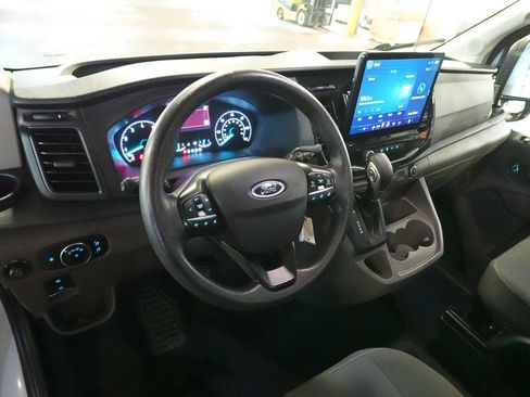 Used 2023 Ford Transit 350 XLT image 18