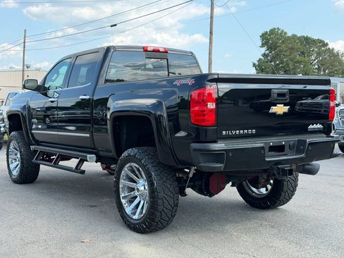 Used 2015 Chevrolet Silverado 2500 High Country w/ Duramax Plus Package AWD/4WD image 7