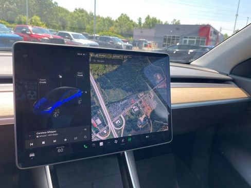 Used 2020 Tesla Model Y Long Range AWD/4WD image 17
