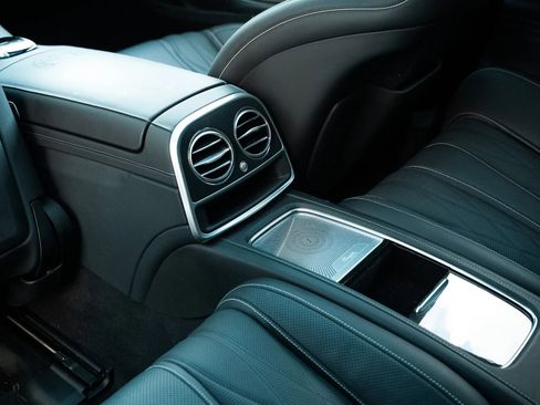 Used 2018 Mercedes-Benz S 65 AMG Coupe image 38