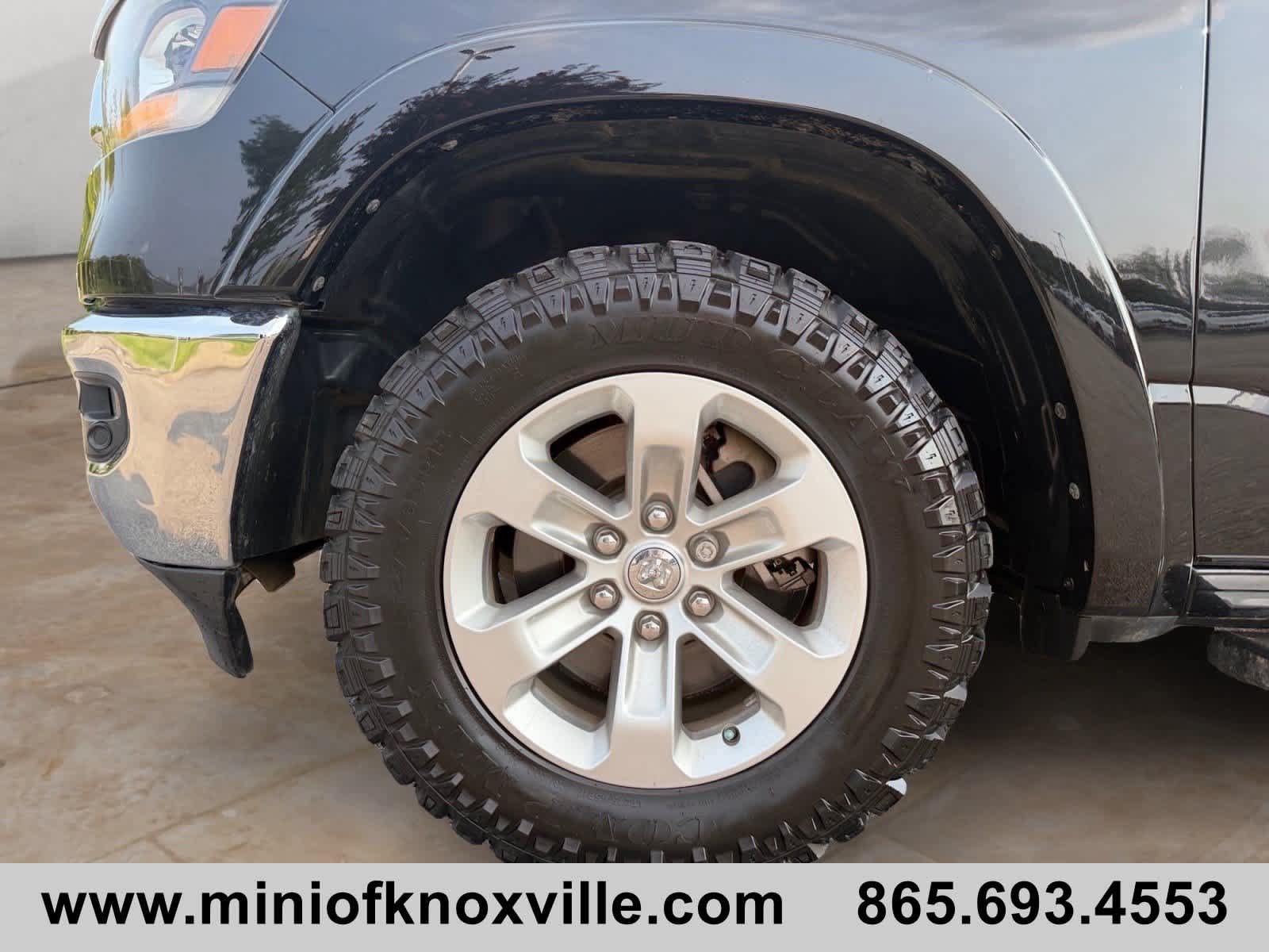 Used 2021 RAM 1500 Laramie AWD/4WD image 9