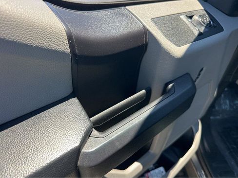Used 2018 Ford F150 XL w/ Equipment Group 101A Mid RWD image 29