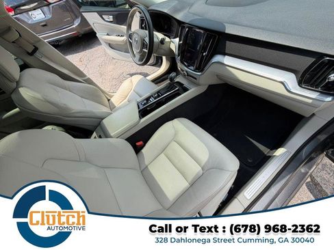 Used 2019 Volvo S60 T6 Momentum w/ Premium Package AWD/4WD image 24