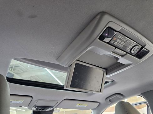 Used 2016 Honda Pilot Elite image 39