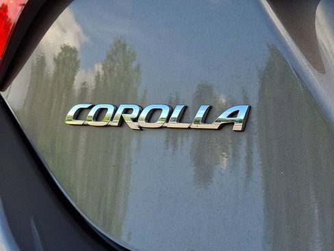 Used 2019 Toyota Corolla LE FWD image 29