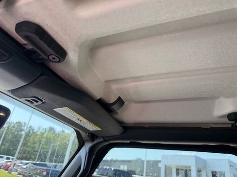 Used 2022 Jeep Gladiator Sport AWD/4WD image 19