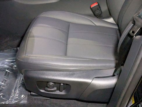 New 2026 Land Rover Range Rover Evoque S image 4