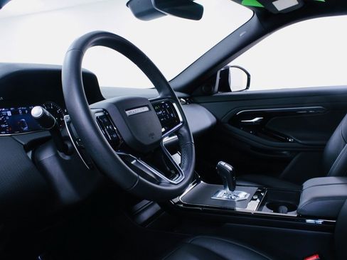 Used 2023 Land Rover Range Rover Evoque R-Dynamic S image 8