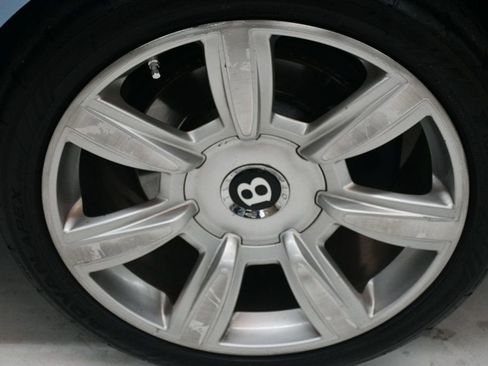 Used 2009 Bentley Flying Spur Flying Spur image 18