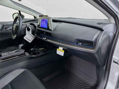 New 2026 Toyota Prius XLE image 28