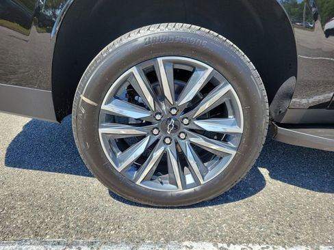 New 2026 Chevrolet Suburban LS w/ LS Custom Edition RWD image 5