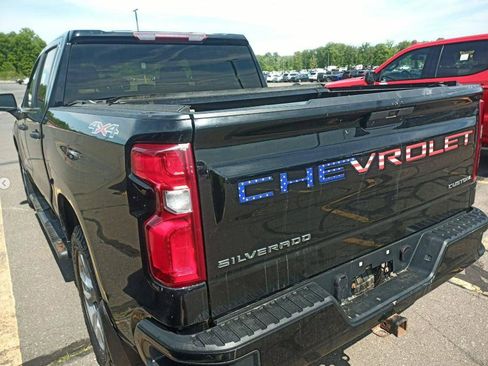 Used 2020 Chevrolet Silverado 1500 Custom w/ Custom Value Package AWD/4WD image 2