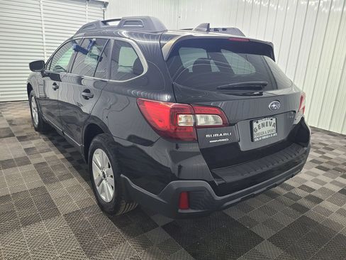 Used 2018 Subaru Outback 2.5i Premium AWD/4WD image 10