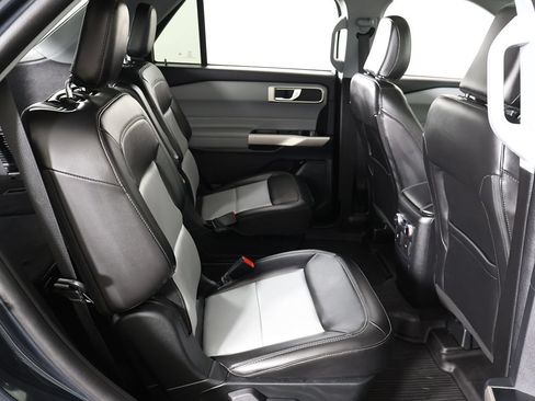 Used 2023 Ford Explorer XLT w/ Equipment Group 202A AWD/4WD image 37