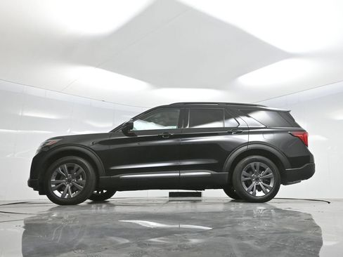 New 2025 Ford Explorer Active w/ Active Comfort Package AWD/4WD image 73