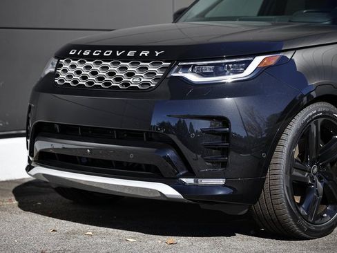 New 2025 Land Rover Discovery Metropolitan Edition image 2