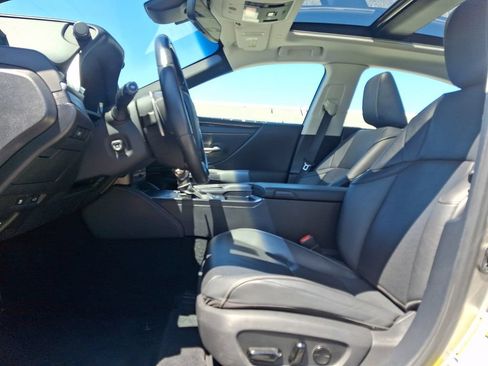 Used 2021 Lexus ES 350 w/ Premium Package FWD image 13