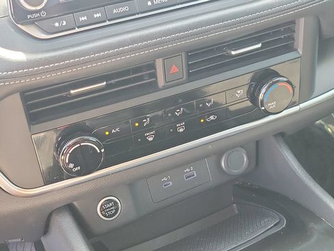 Certified 2023 Nissan Rogue S FWD image 25