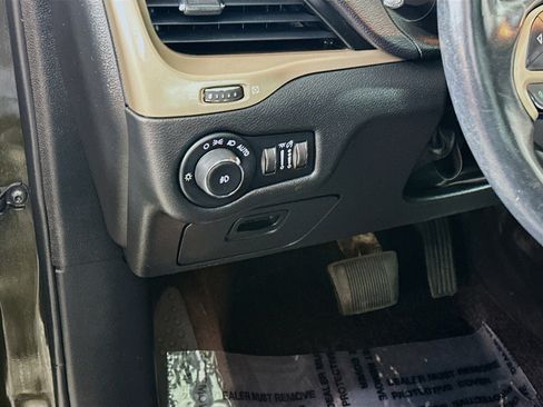 Used 2017 Jeep Cherokee 75th Anniversary image 10