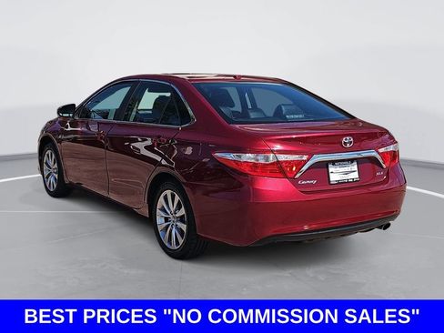 Used 2017 Toyota Camry XLE FWD image 5