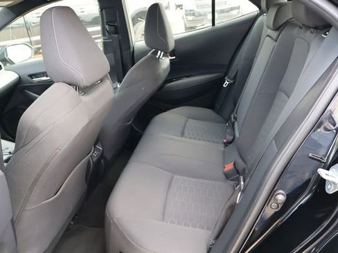 Used 2025 Toyota Corolla SE image 10