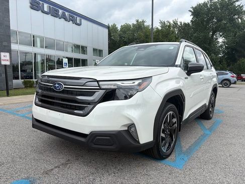 Used 2025 Subaru Forester Premium w/ Protection Package (1PH) AWD/4WD image 1