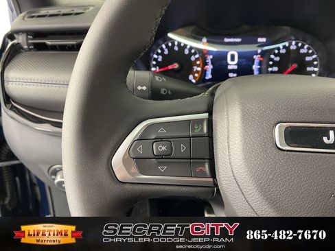 New 2026 Jeep Compass Latitude image 16