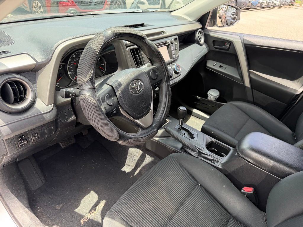 Used 2016 Toyota RAV4 LE FWD image 22