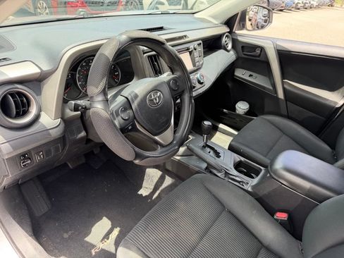 Used 2016 Toyota RAV4 LE FWD image 22
