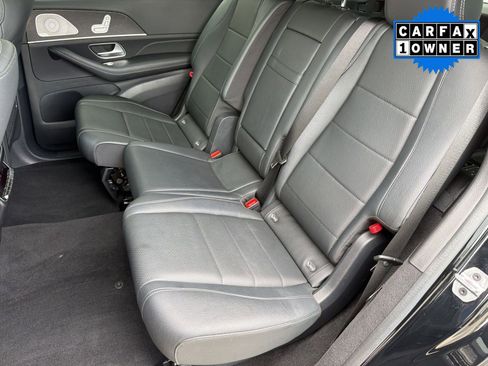 Used 2025 Mercedes-Benz GLS 450 4MATIC image 15
