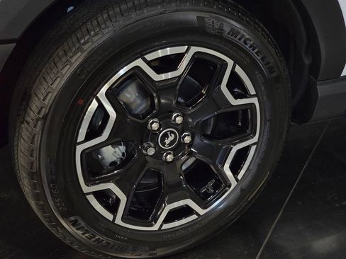 New 2025 Ford Bronco Sport Outer Banks image 14