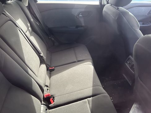 Used 2023 Nissan Rogue S FWD image 10
