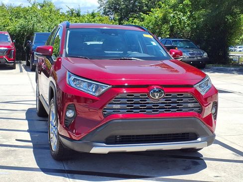 Used 2021 Toyota RAV4 Limited w/ Limited Grade Weather Package FWD image 3